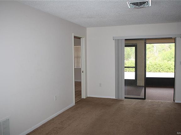 3rd image of 5568 W Pine Cir