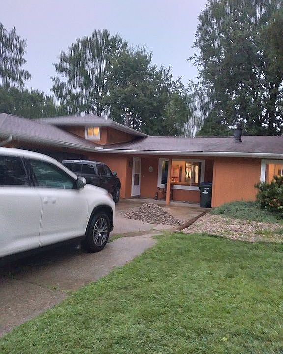 1st image of 34189 Gina Dr