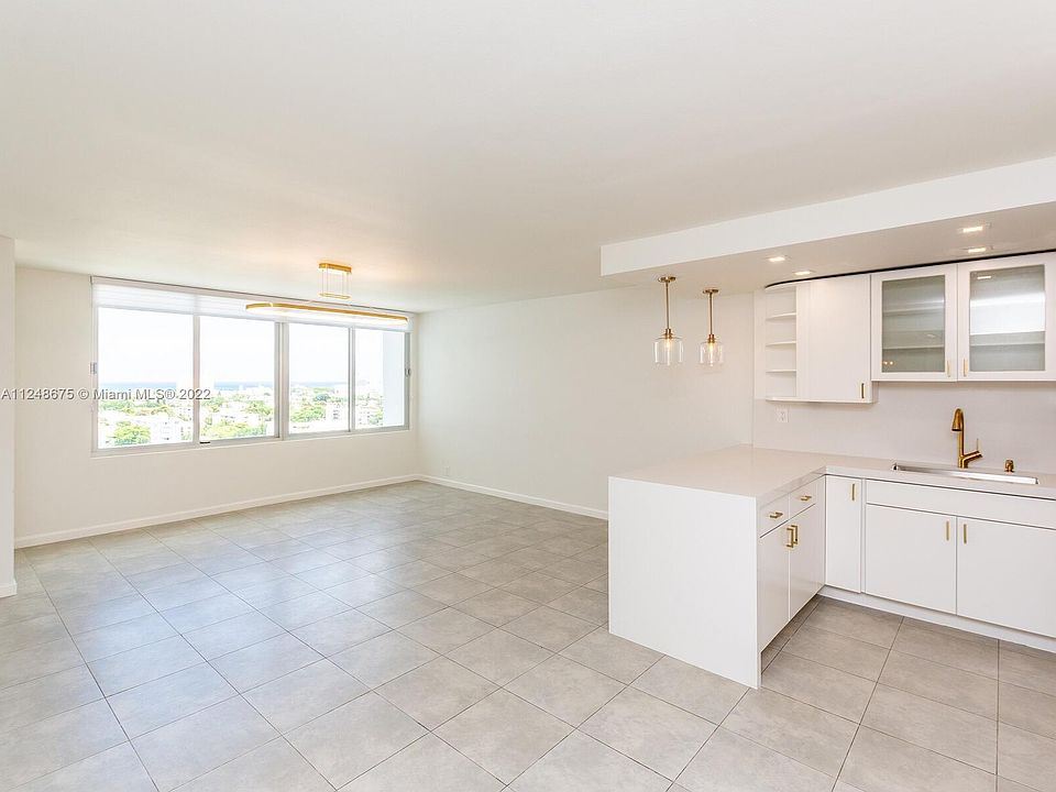 1st image of 1000 West Ave APT 1432
