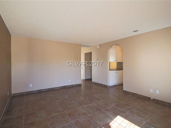 3rd image of 3884 Kellogg Ave