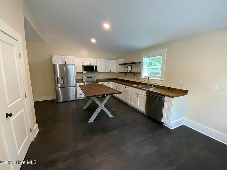 789 Main St #C — Photo 8