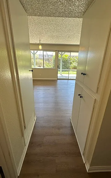 2727 Bayshore Ave — Photo 41