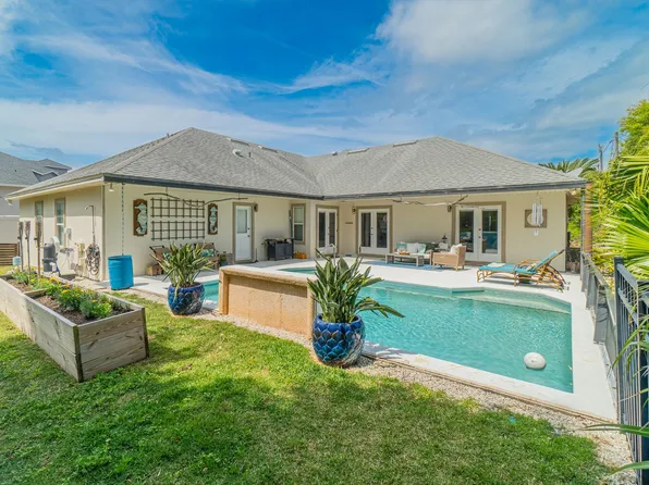 205 5th St, Saint Augustine, FL 32084