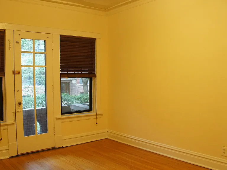 2516 N. Kedzie LP — Photo 4
