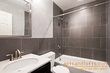 Rented by aptsandlofts.com