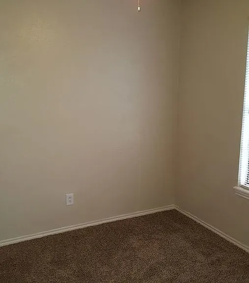 9608 Elmwood Ave #B — Photo 16