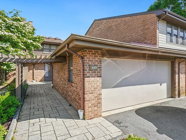 5351 Strathmore Ave — Photo 27