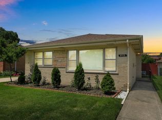 8920 Ozark Ave, Morton Grove, IL 60053