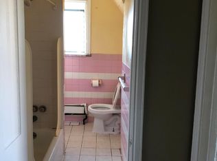 501 S 42nd St APT 3R, Philadelphia, PA 19104