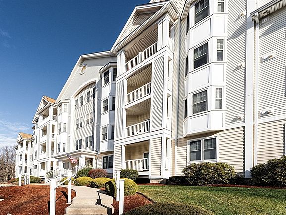 3rd image of 11 Westchester Dr #102