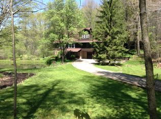 6535 Chagrin River Rd, Bentleyville, OH 44022