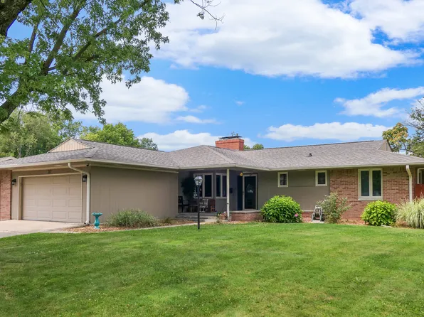 212 S 12th Ave, Beech Grove, IN 46107