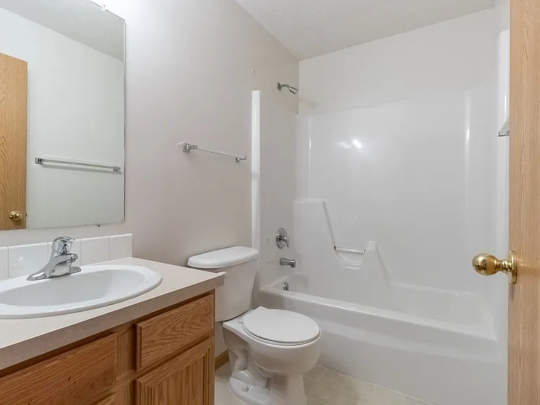 7229 Whitewater Ln — Photo 26