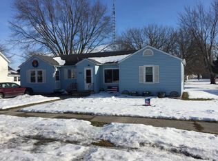 203 Clinton St, Corwith, IA 50430