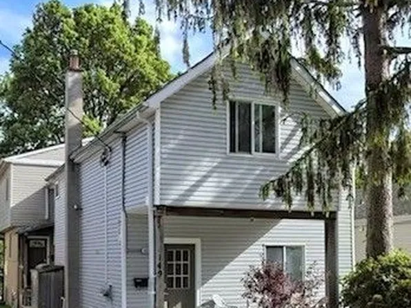 149 Sydenham St, London, ON N6A 1W1