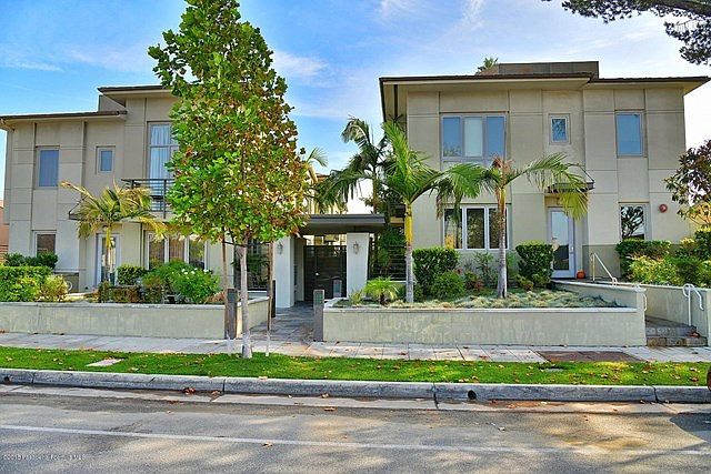 1020 Marengo MLS 01