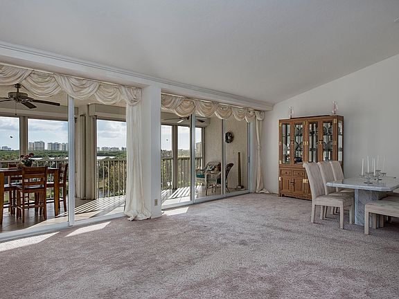 2nd image of 360 Horse Creek Dr APT 501