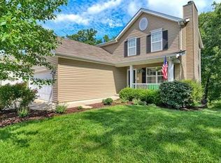 6675 Eagles View Dr, Pacific, MO 63069