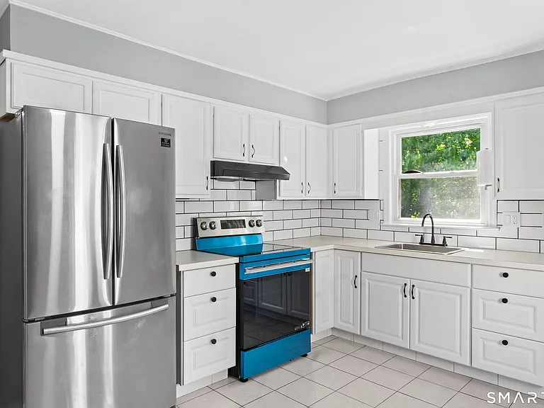 22 Irving Pl #2 — Photo 12