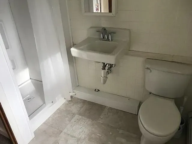 45 East Ter — Photo 3
