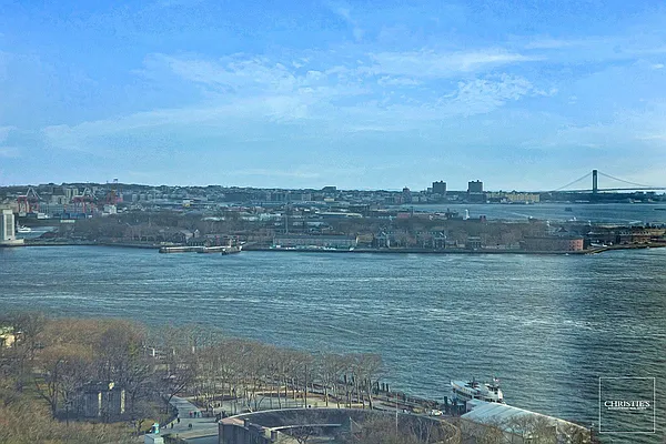 Rented by Christie's International Real Estate Group, LLC | media 21