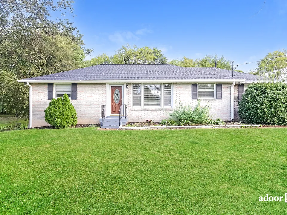 1332 Cheshire Dr