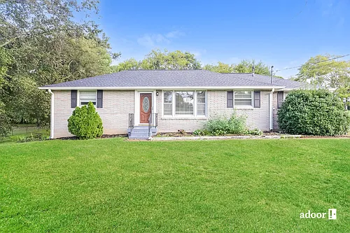 1332 Cheshire Dr Photo 1