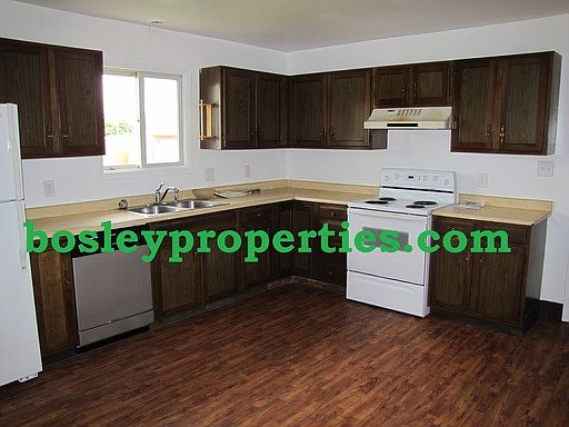 5th image of 801 27th St N