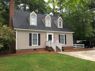 330 Cedarhurst Rd, Greenville, NC 27834
