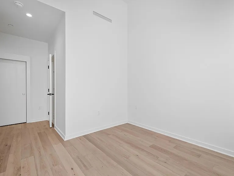 1931 2nd Ave N #203 — Photo 10