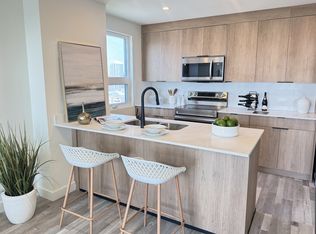 1800 Apartments on 4 St, SW, Calgary, Calgary, AB T2S 2S4