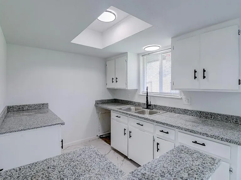 7206 Yellow Pine Dr — Photo 16