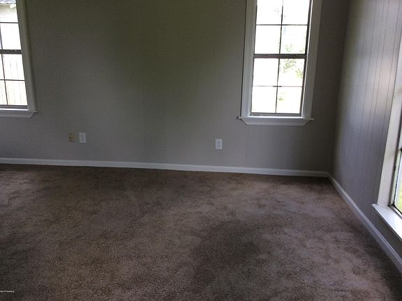 3rd image of 2512 E Milton Ave