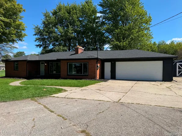 3055 Atlas Rd, Davison, MI 48423