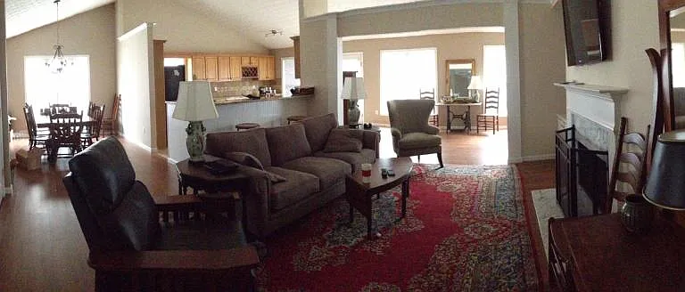 3350 Vernon Cmns NW — Photo 2