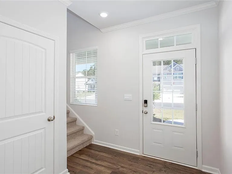 61 Grove Springs Ct — Photo 2