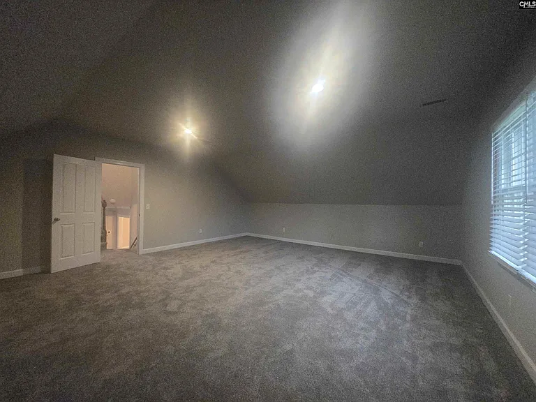 219 Hillridge Way — Photo 7