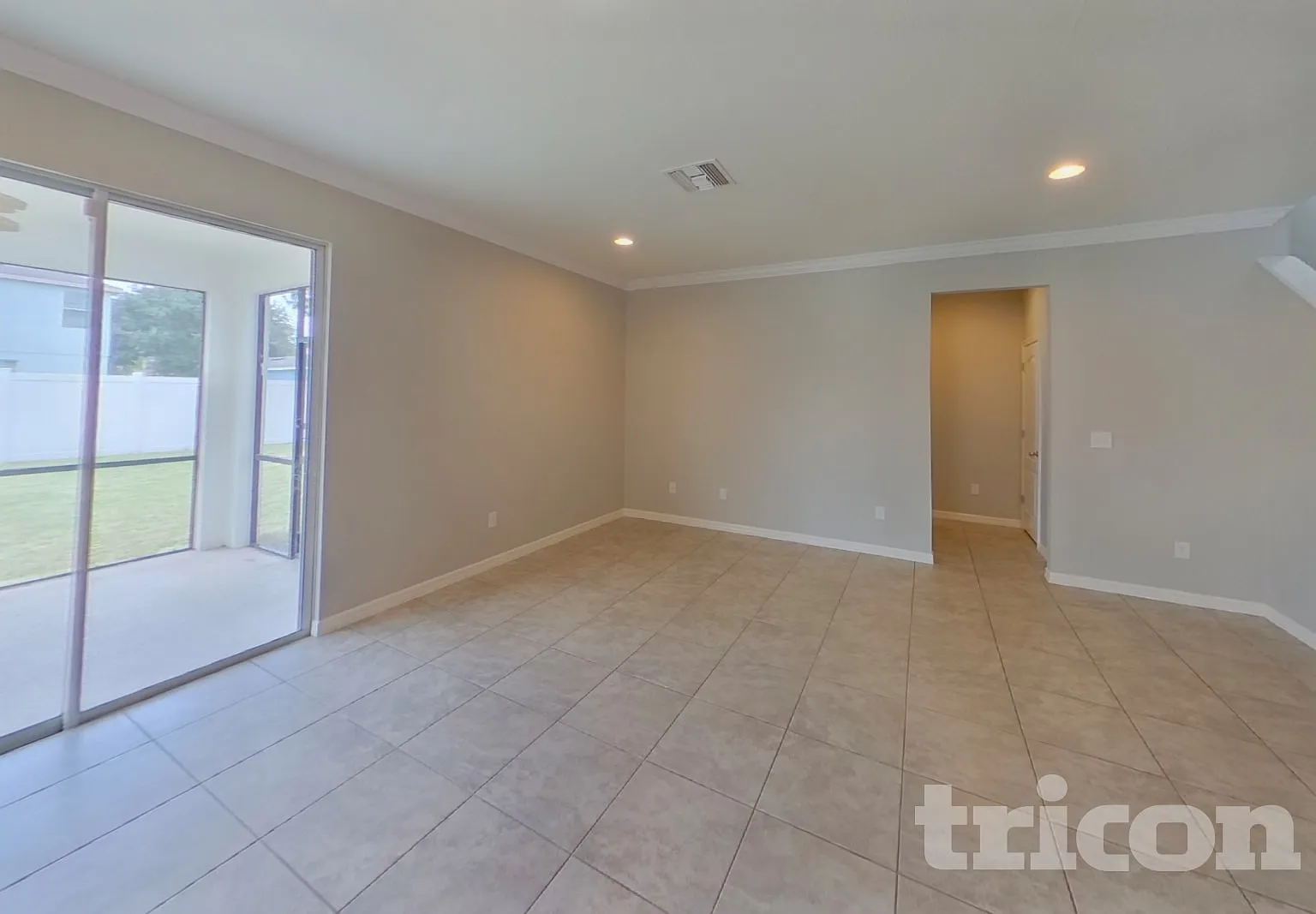 12317 Fairlawn Drive Riverview FL — Photo 2