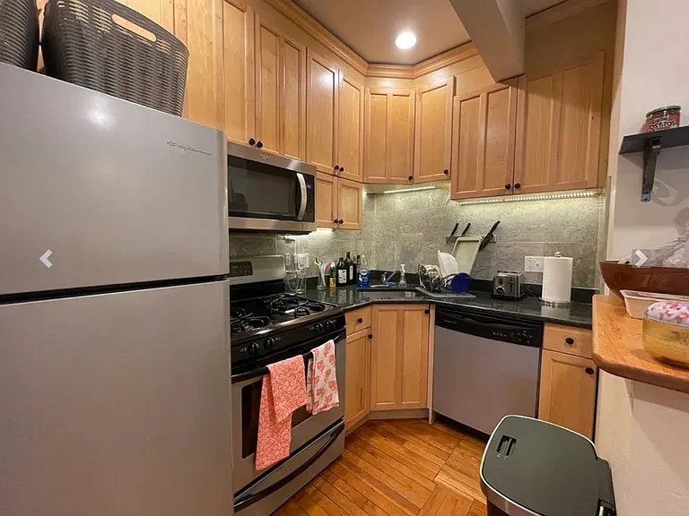 191 Winthrop Rd #2A — Photo 1