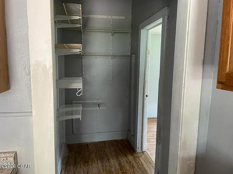 1417 Crow St — Photo 21