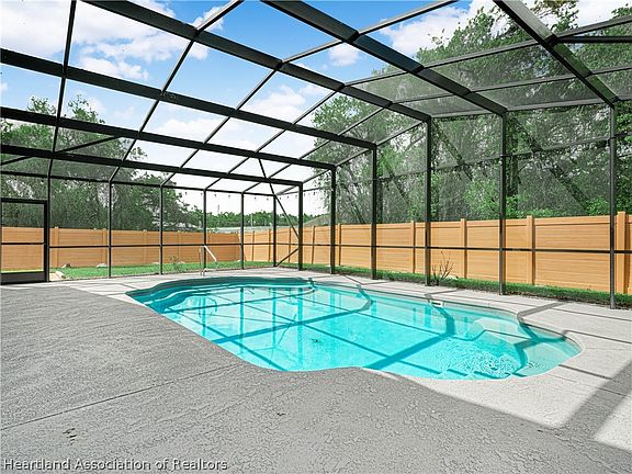 2nd image of 4625 Whiting Dr
