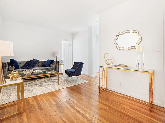 5th image of 350 E 30th St APT 3S