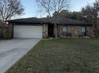 7738 Crooked Rd, San Antonio, TX 78254