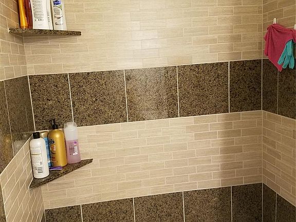 2nd image of 8432 Jackson Way