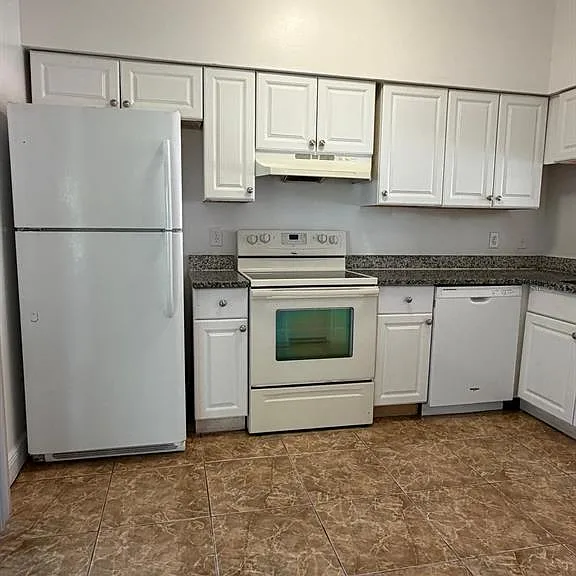 3108 E Tower Ct — Photo 10