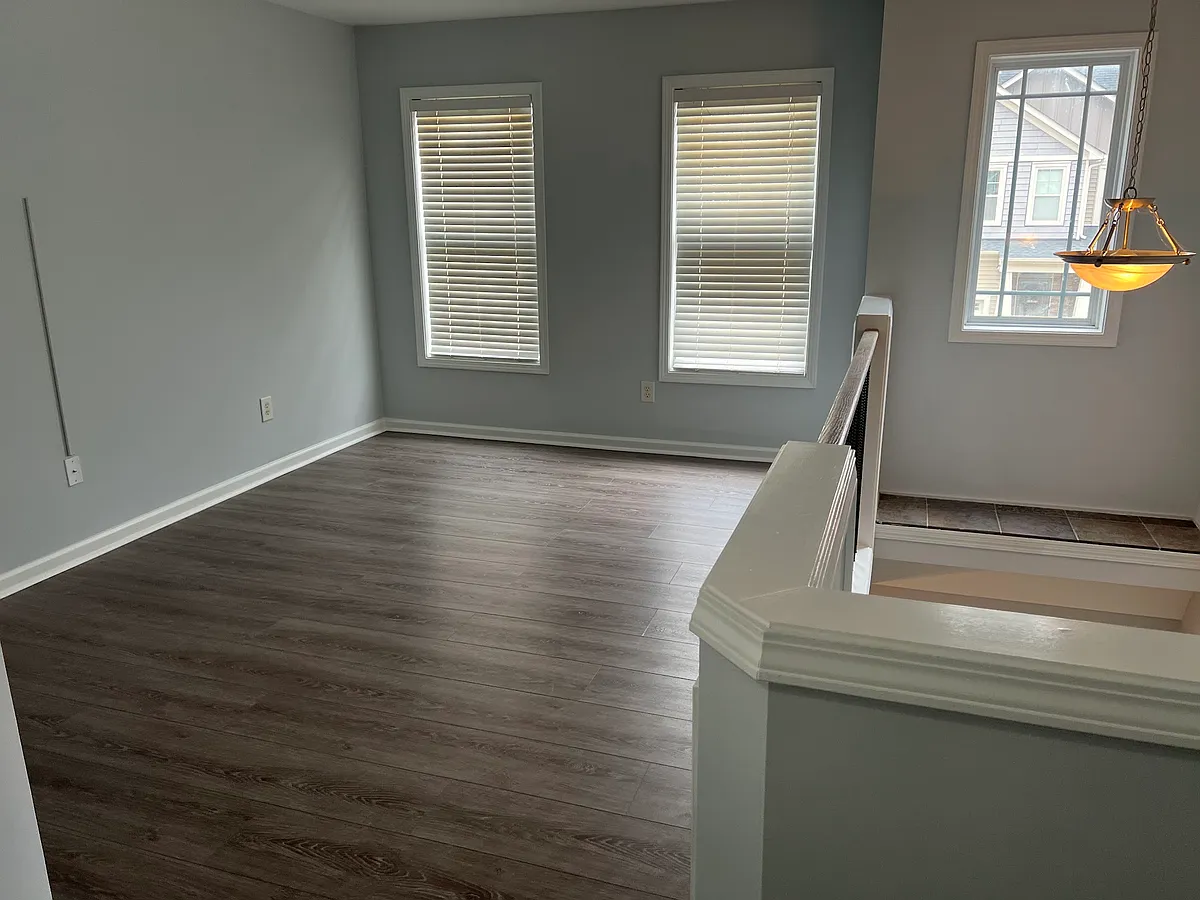Building Photo - 3121 Groveshire Dr