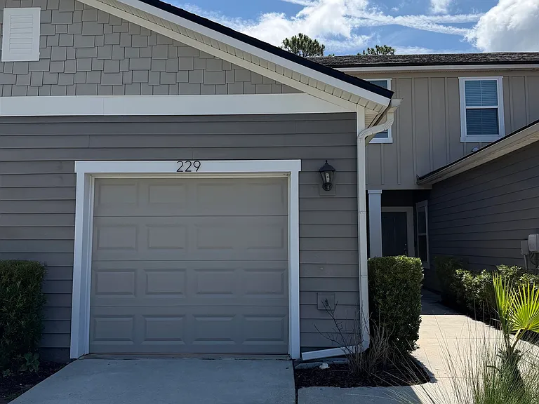 229 Whitland Way — Photo 1