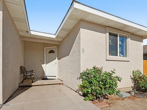 2nd image of 489 Torrey Pines Dr