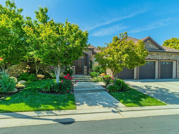2nd image of 1355 E Waldon Way