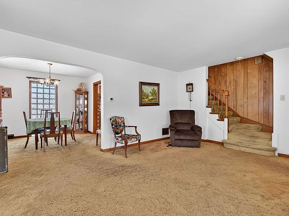 5th image of 9020 W Forestview Dr